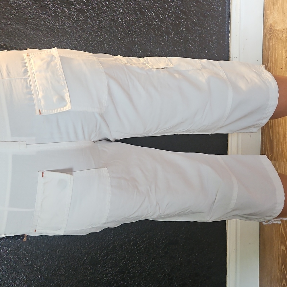 No Boundaries White Casual Pants - Picture 2 of 5
